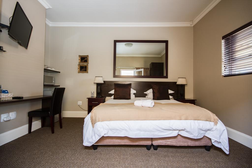 The Blue Lotus Guest House Port Elizabeth Exterior foto